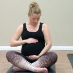 Yoga in der Schwangerschaft in der Praxisgemeinschaft Hebammen am Habichtsee in Paderborn